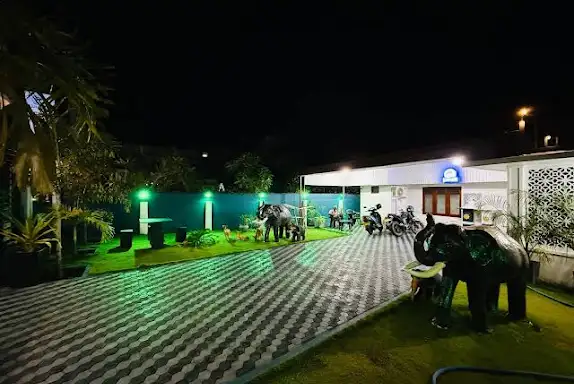 Batti lagoon hotel